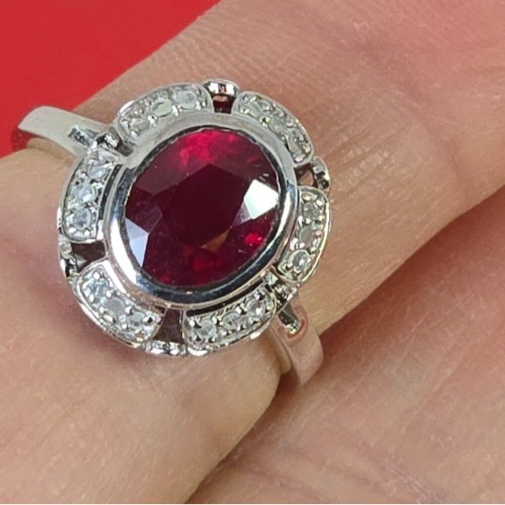 925 Sterling Silver Ring Sz 6.5 with Natural Ruby & Natural Diamonds - Picture 5 of 14